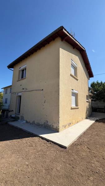 Maison présentant des déperditions thermiques, à Gaillac, vue façade avant travaux d'ITE