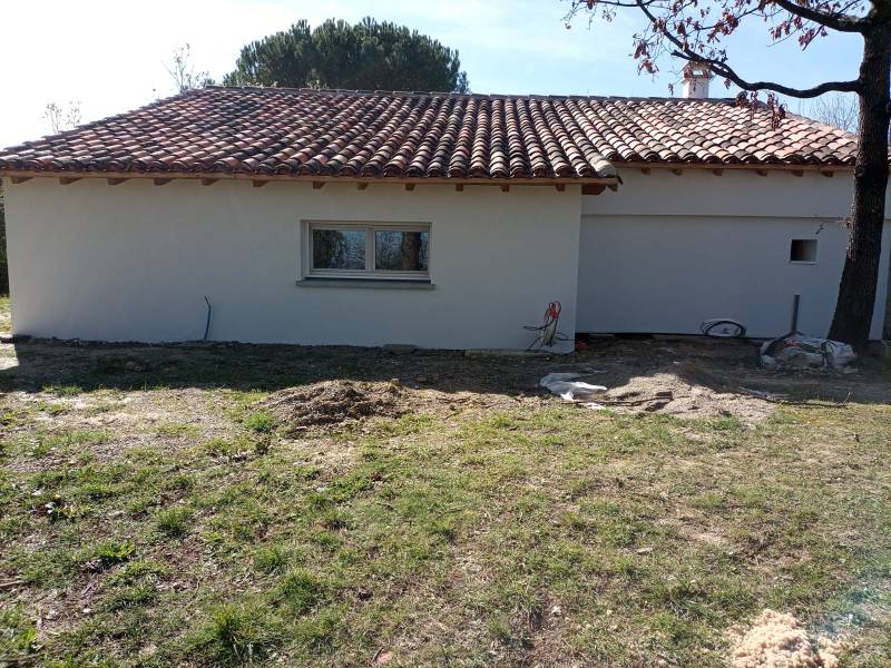 Chantier d'ITE réalisé avec succès sur une maison en pierres - Gers